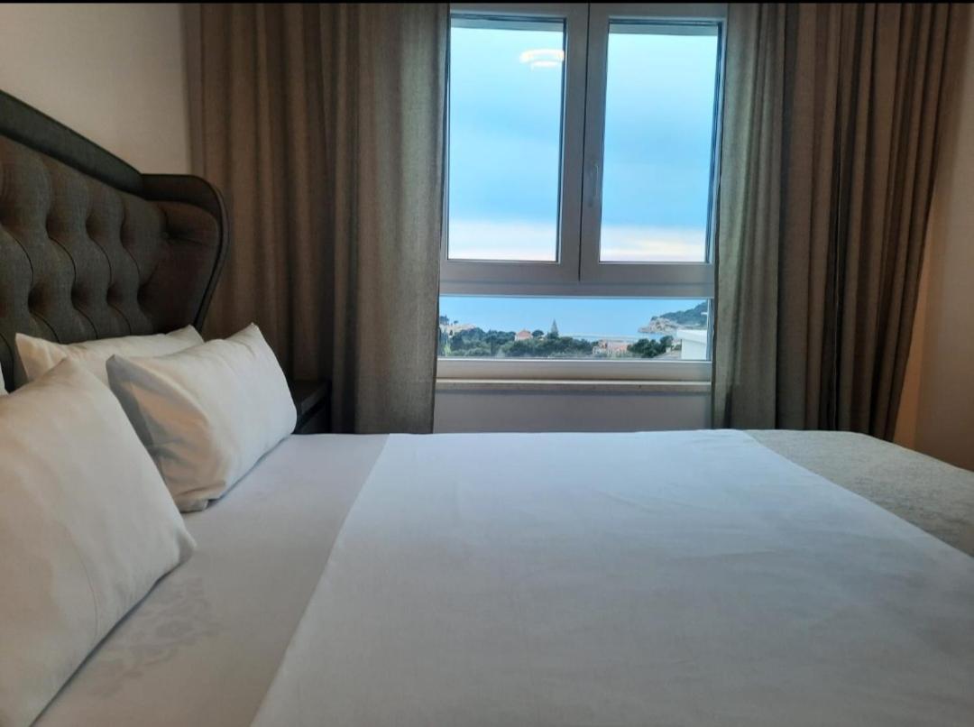 Apartment Anny De Luxe With Sea View Makarska Esterno foto