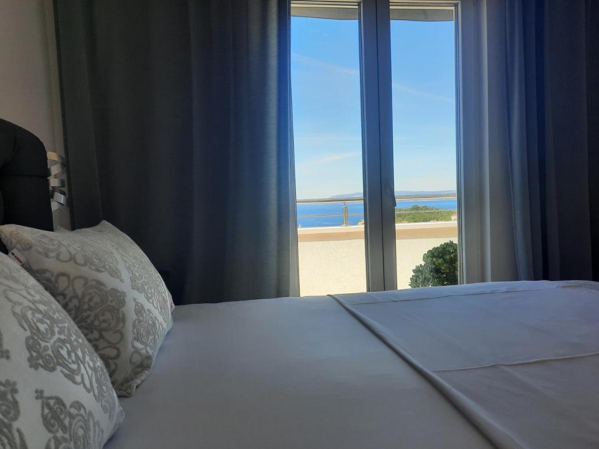 Apartment Anny De Luxe With Sea View Makarska Esterno foto